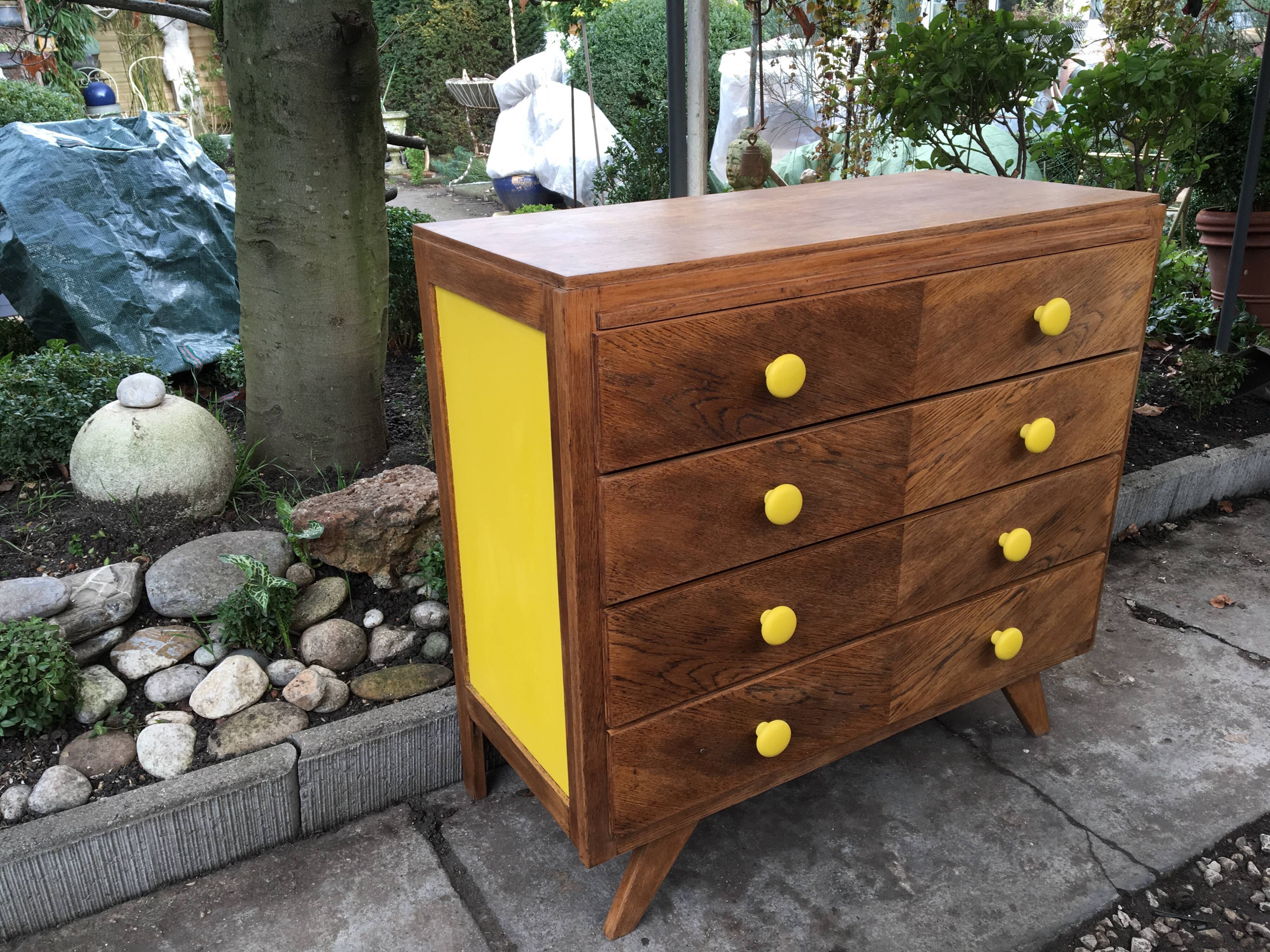 Commode vintage pieds compas
