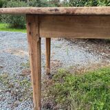 Oval table