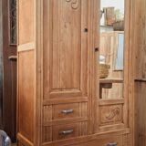 Armoire ancienne