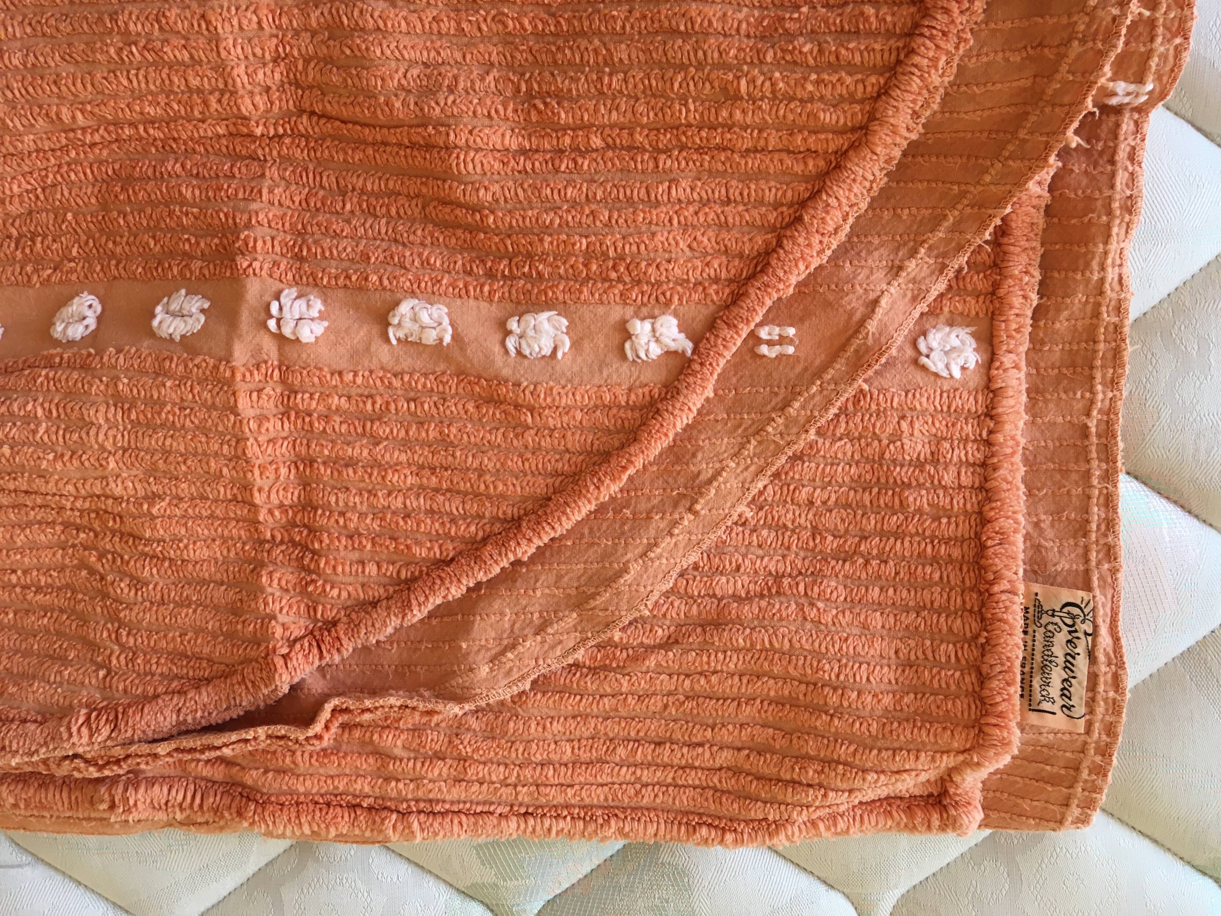 Candelwick plaid bedspread