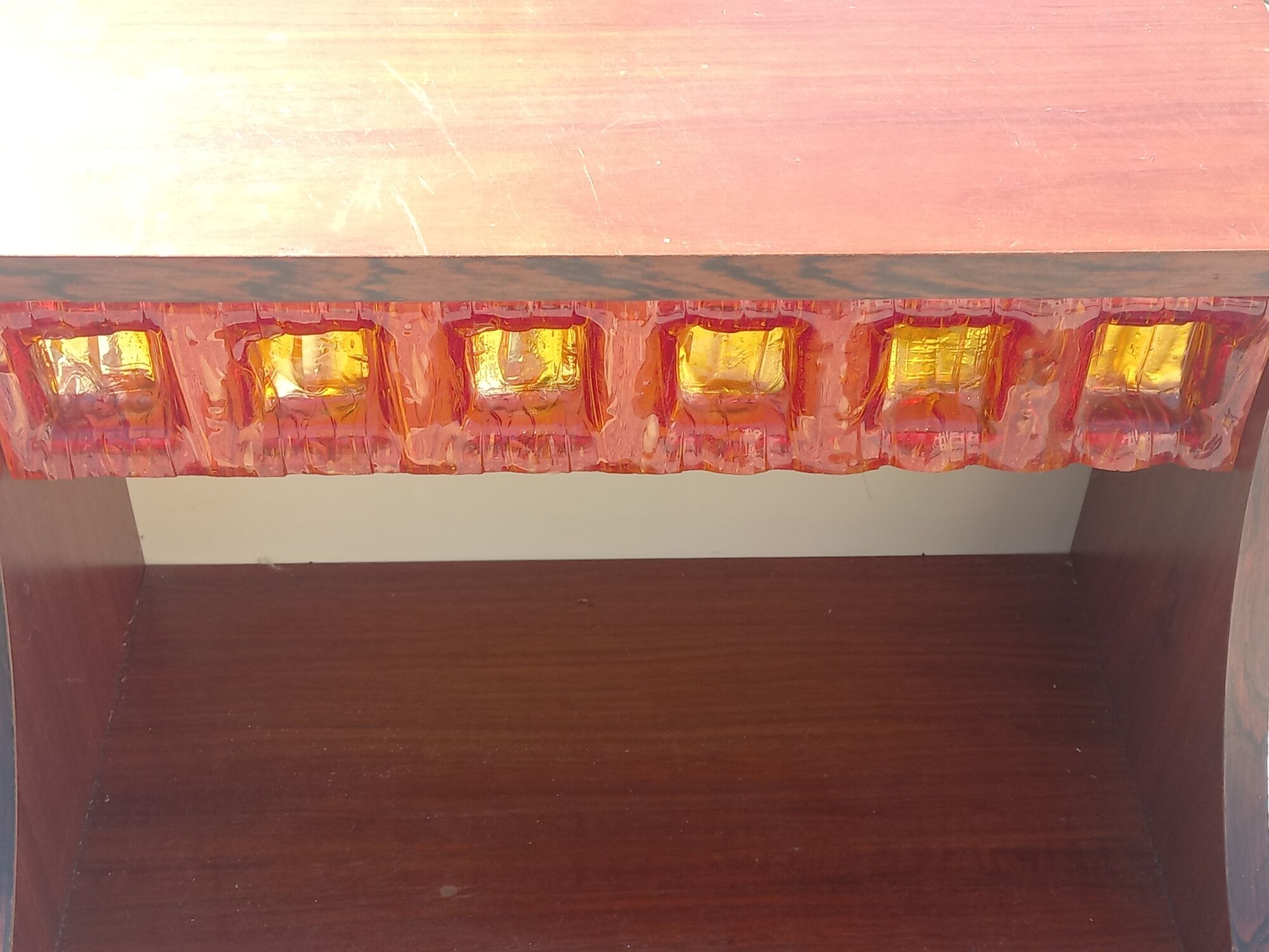 Pair of design bedside tables in orange resin rosewood with white melamine from the 70s