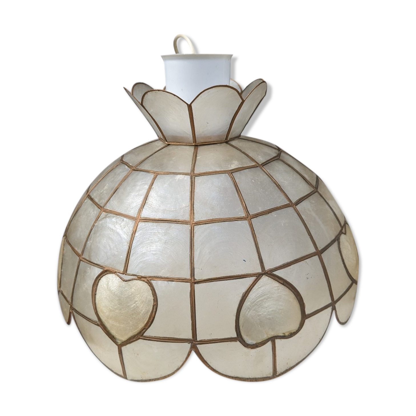 Suspension in mother-of-pearl and gilded brass