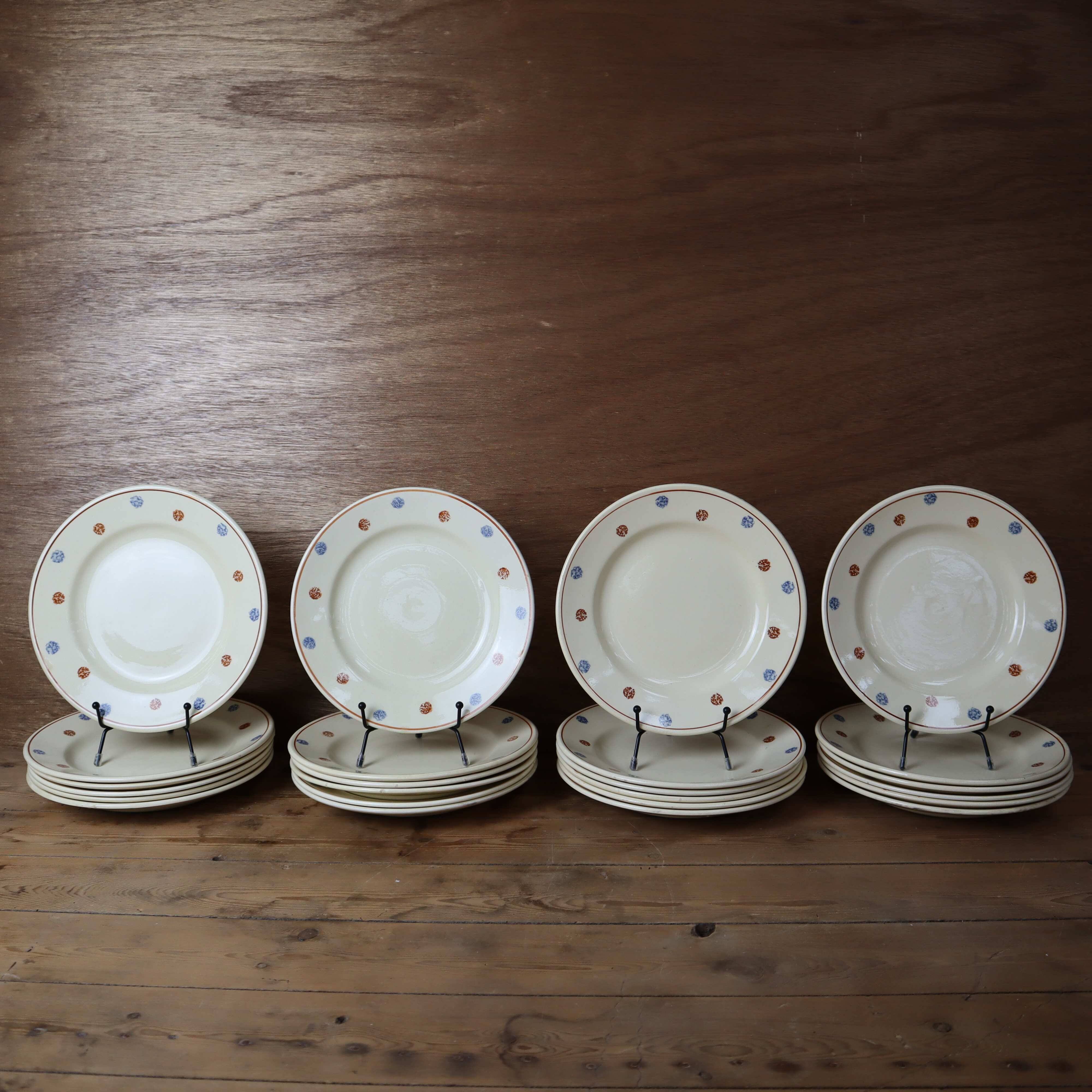 6 old flat plates from Sarreguemines