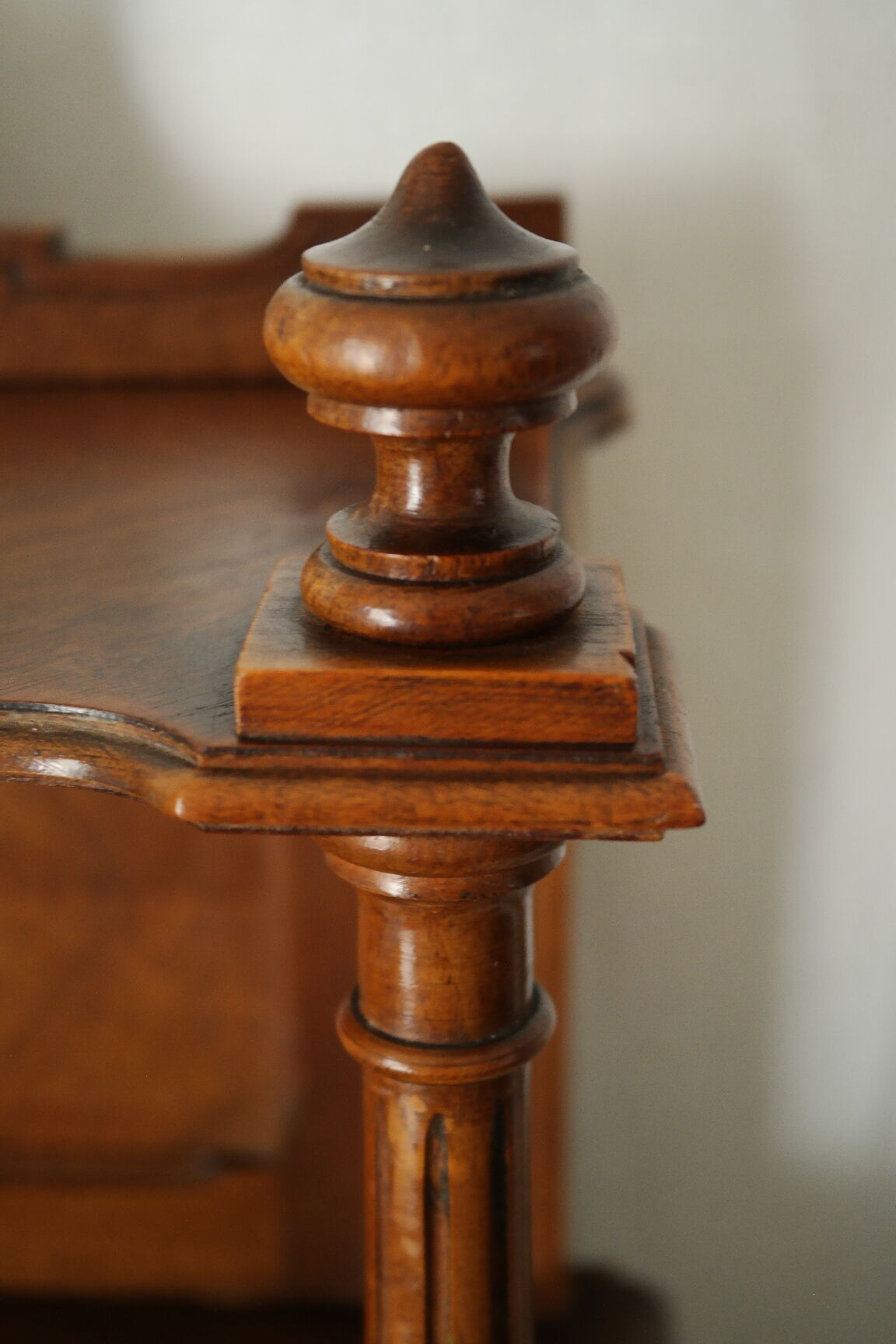 Louis XVI style music cabinet in walnut, 20th century.
