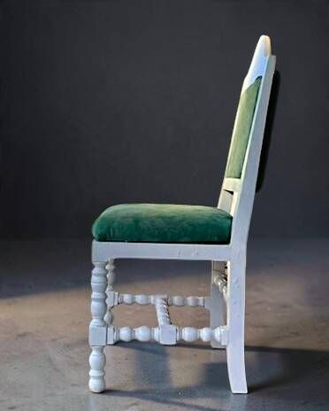 Chaise en bois massif rustique antique portugaise rénovée
