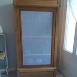Linen cabinet, wardrobe, china cabinet from 1905 in pitch pine.