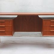 Bureau en teck, années 1960