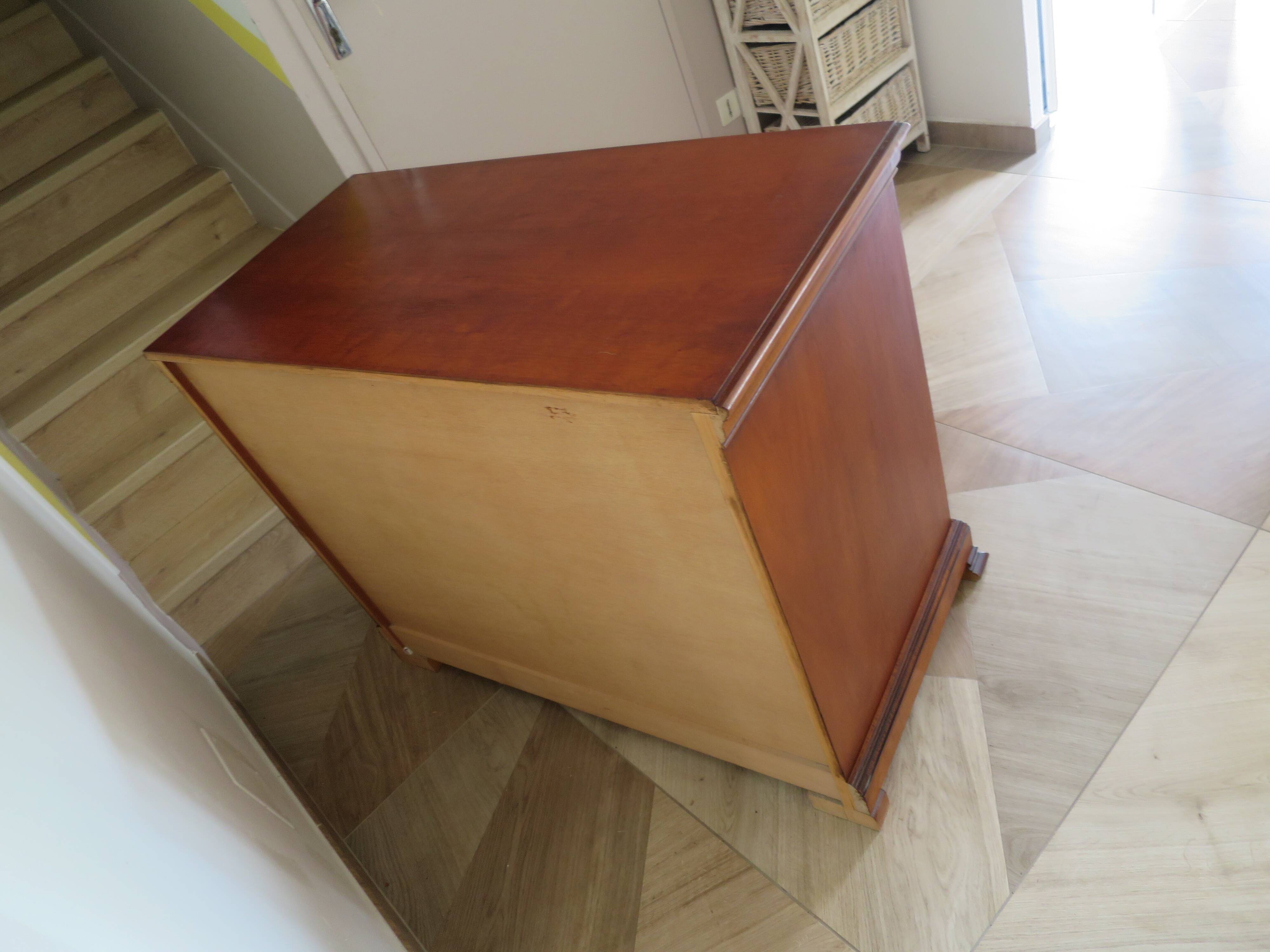 Elegant cherry wood chest of drawers – 3 drawers – 80s