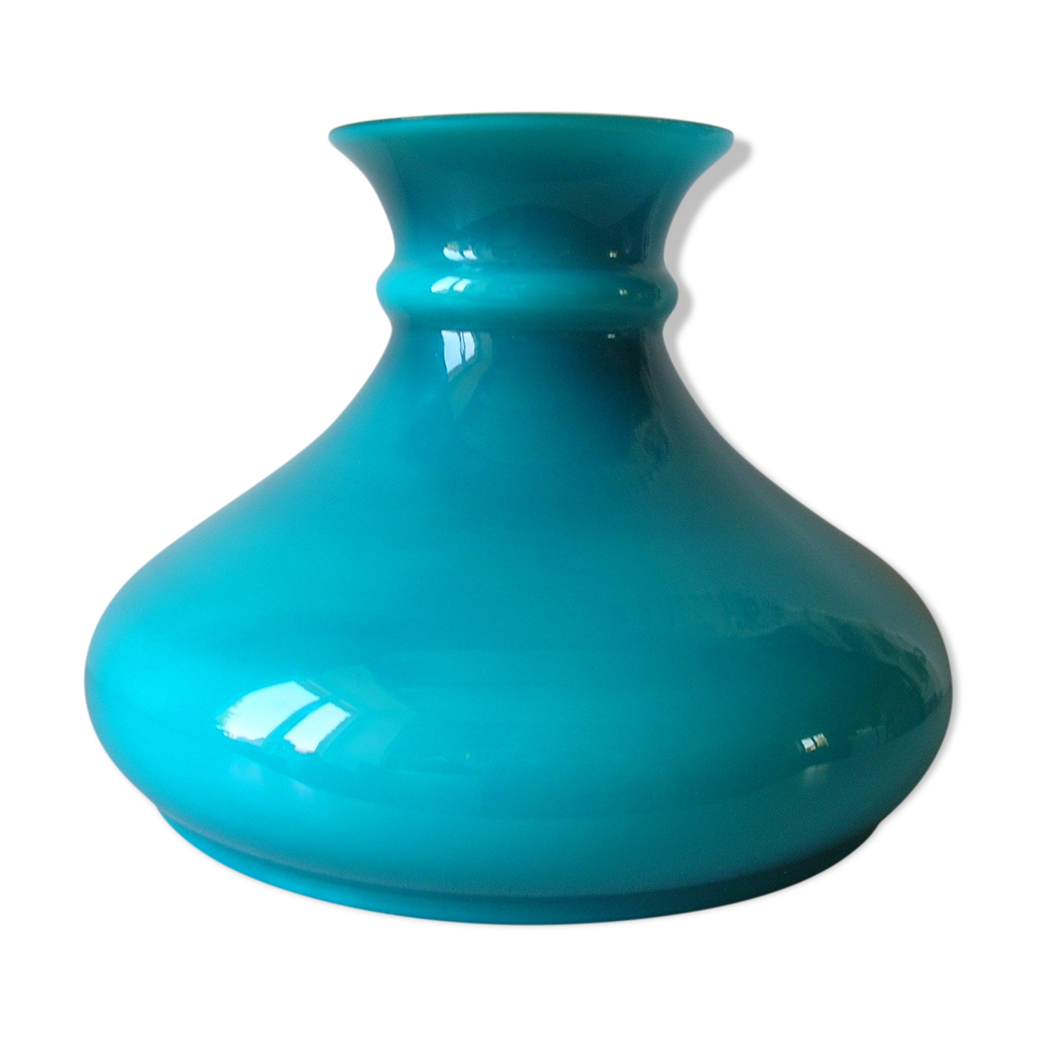 Old lampshade in opaline glass turquoise blue duck38 cm