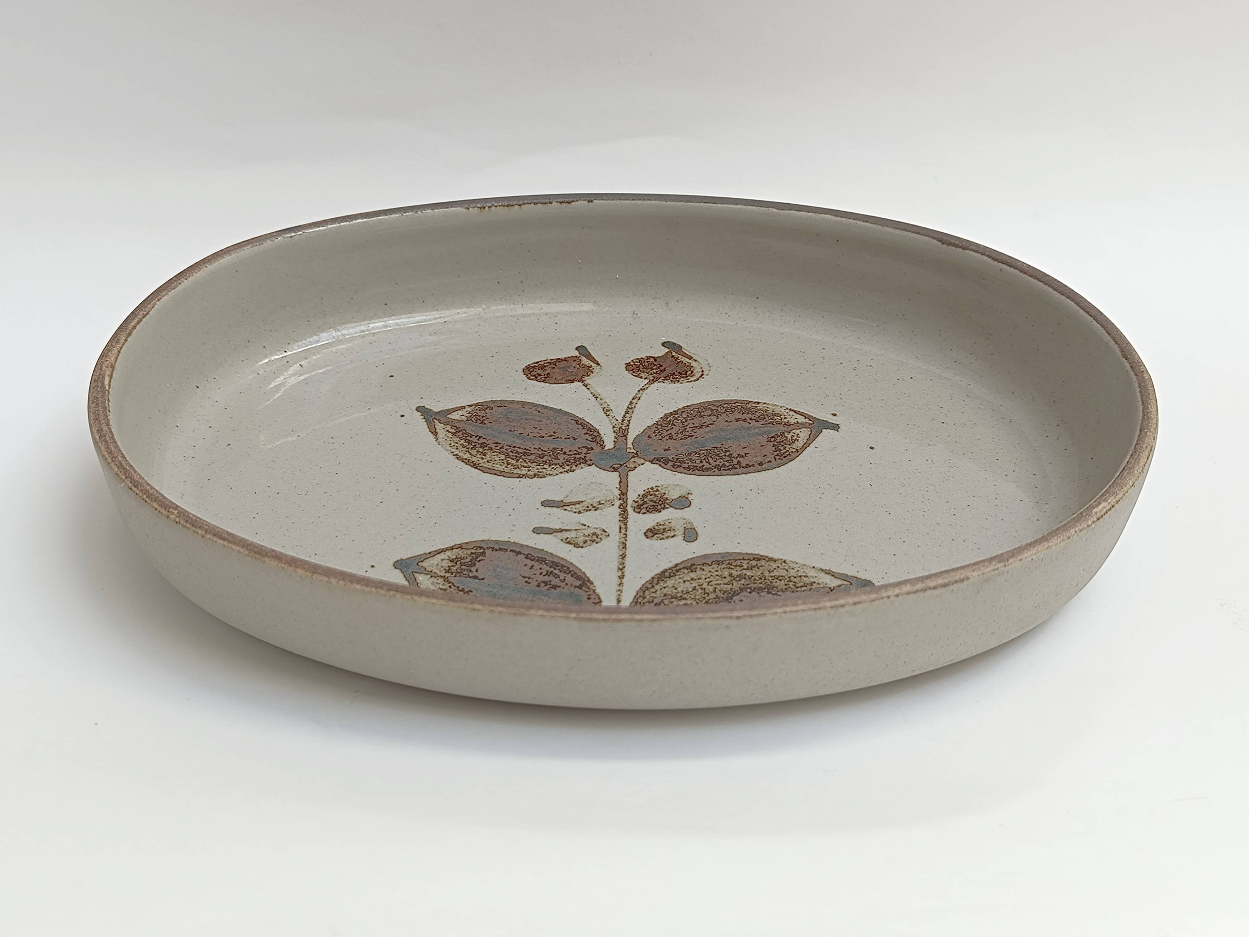 Arnon sandstone dish