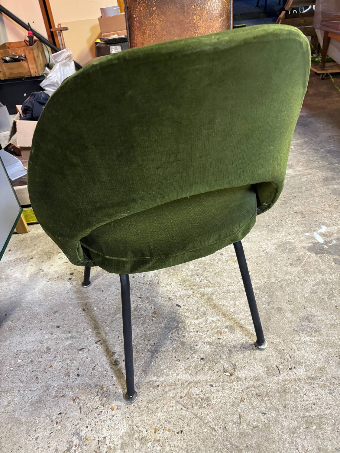 Antique Saarinen chair