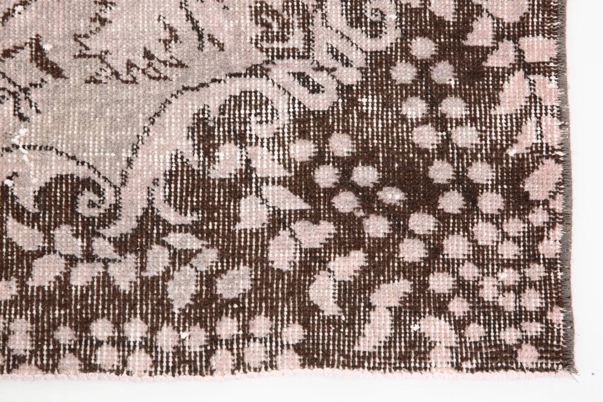 6' x 8' Pink Turkish Vintage Rug 199x287 cm