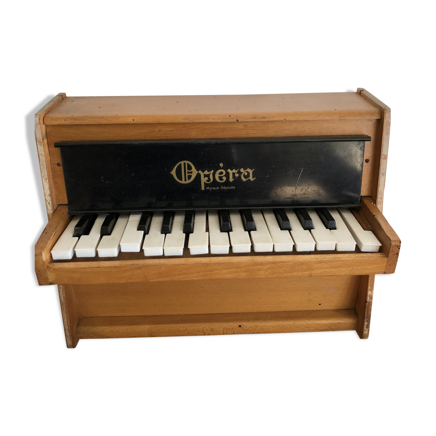 Old piano children's Opera