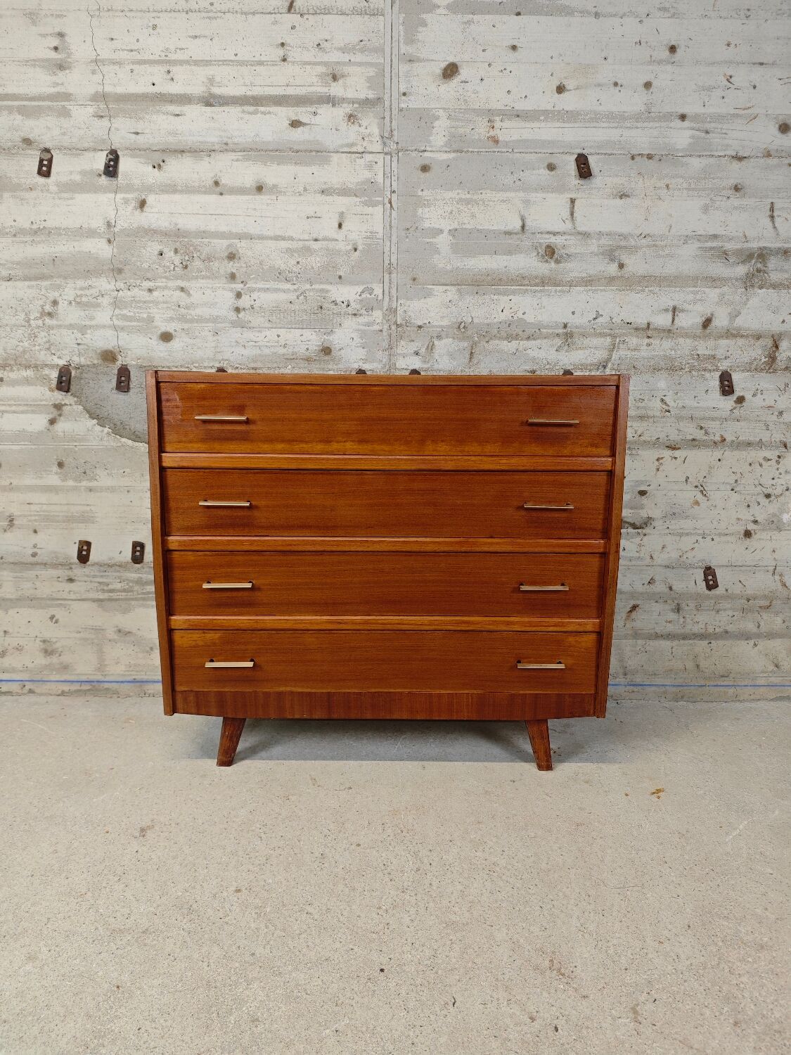 Vintage chest of drawers