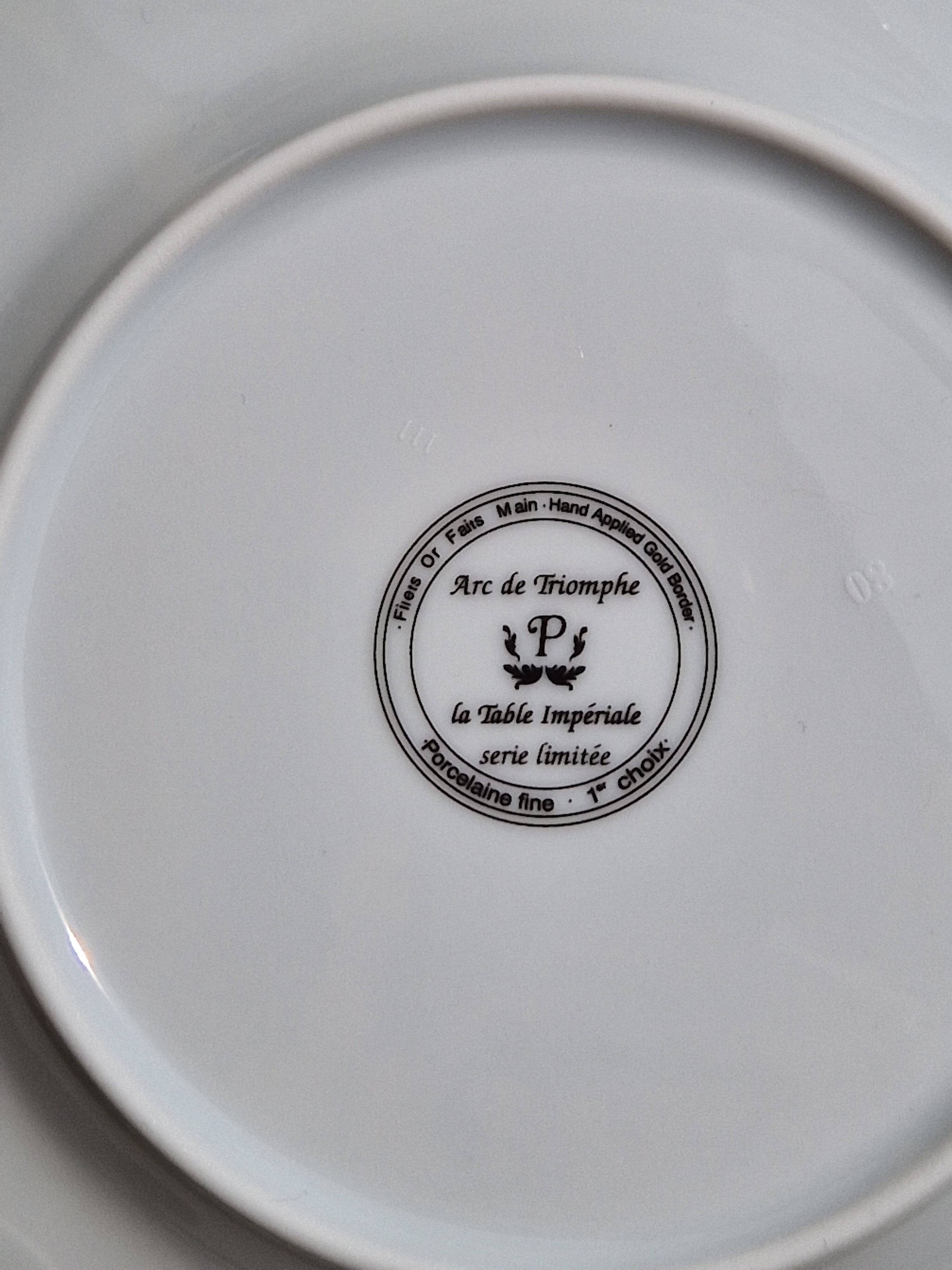 Fine porcelain plates, Arc de Triomphe model, La Table Impériale.
