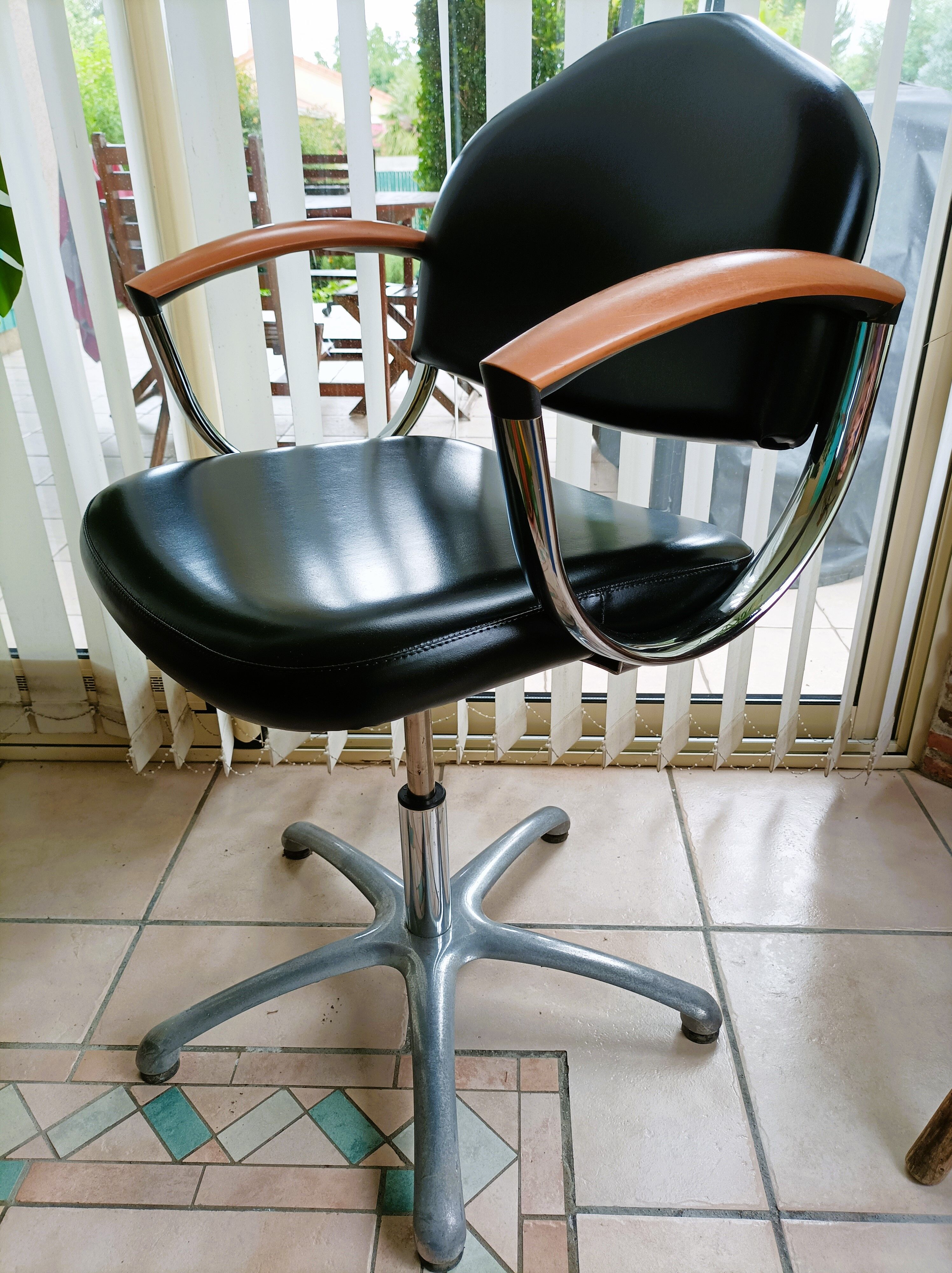Adjustable armchair 70s