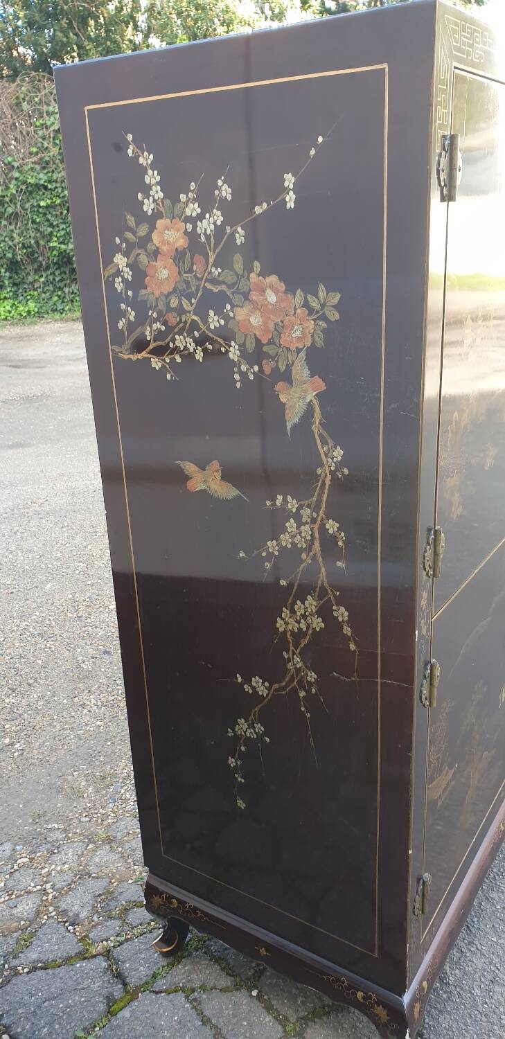 Chinese lacquer TV cabinet from the seventies
