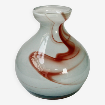 Vase en opaline vintage