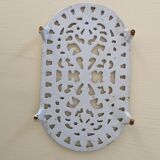 Enamelled cast iron trivet