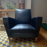 Vintage armchair skaï