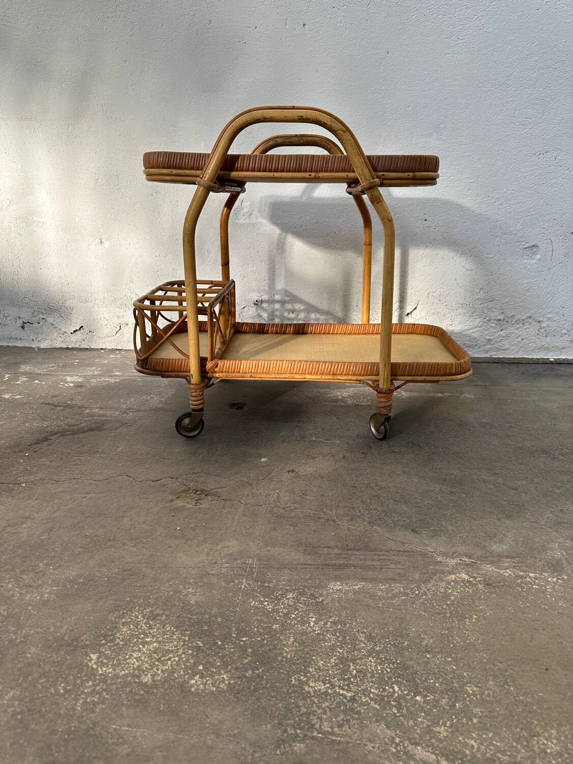 Rattan serving cart with removable tray