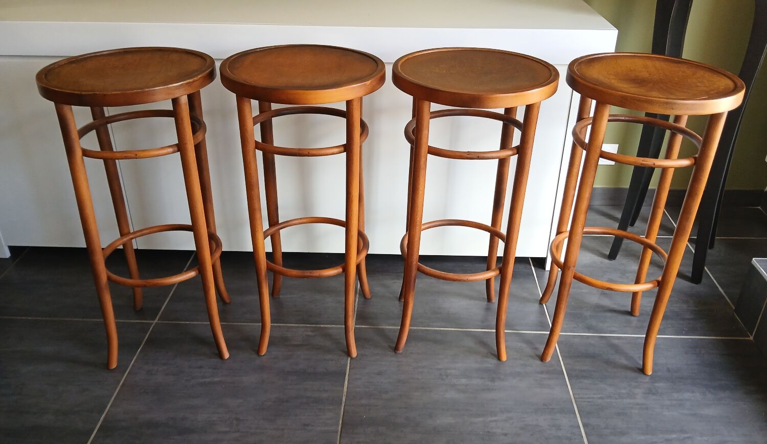 Série de 4 tabourets de bistrot vintage, années 70