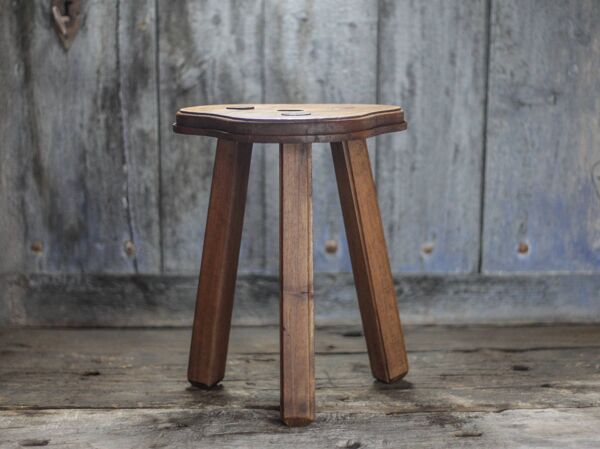 Tabouret vintage, tabouret bois, tabouret tripode , tabouret trilobé, porte