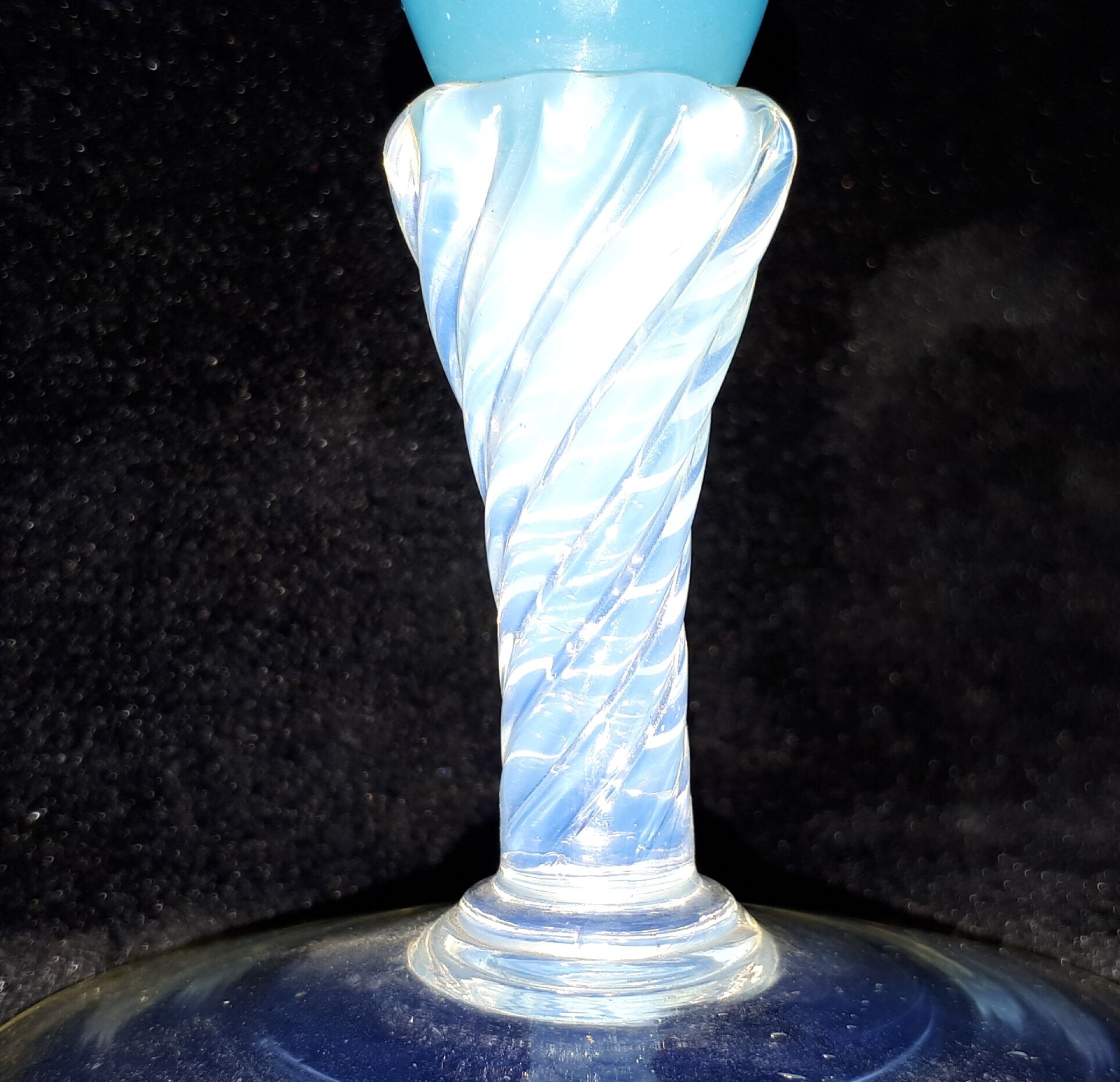 Soliflor opaline vase blue Italy