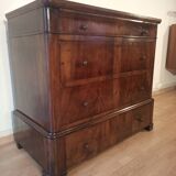 Commode italienne à quatre tiroirs en noyer de la fin du XIXe siècle