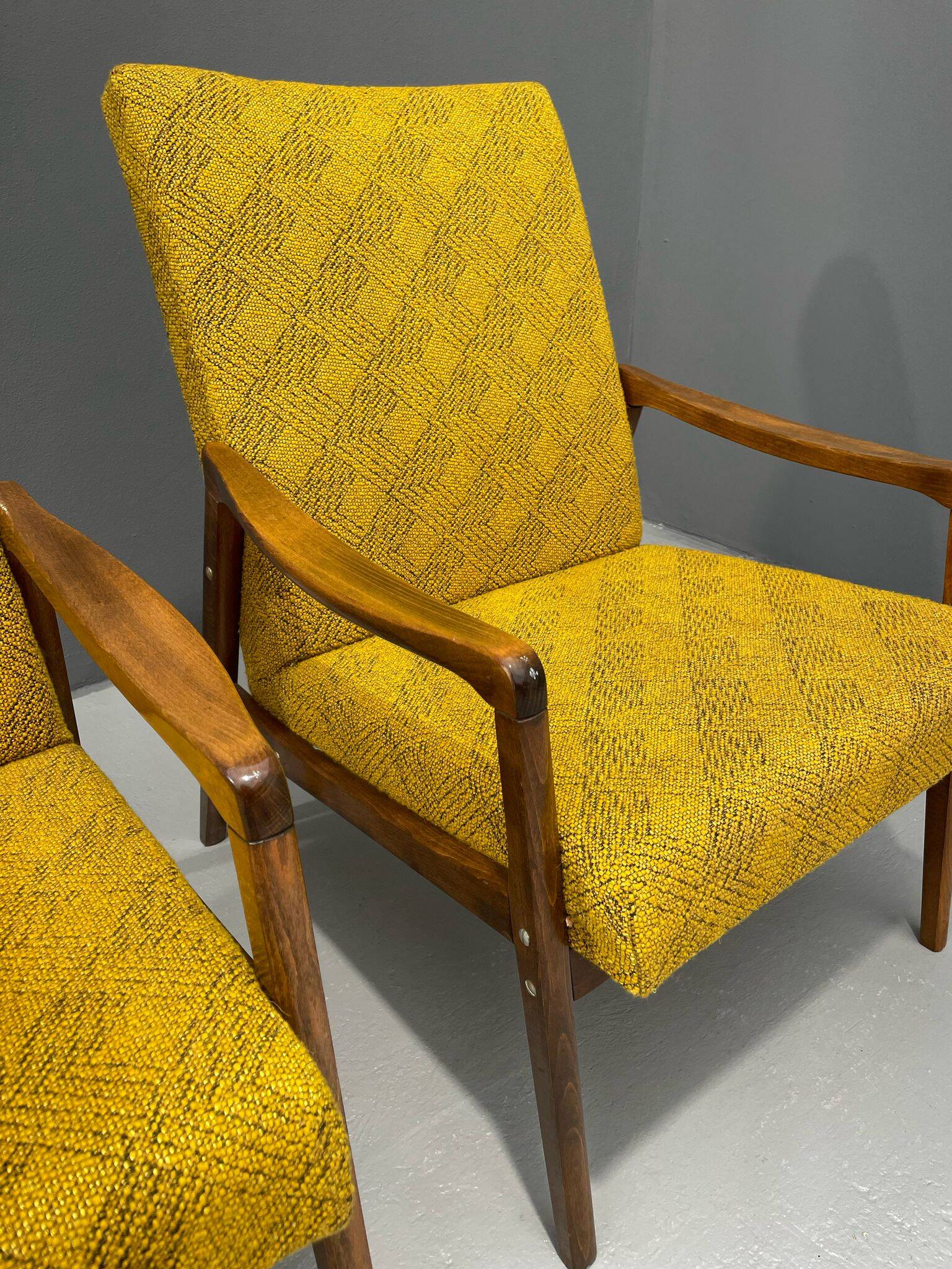 Fauteuils de Jiří Jiroutek – Interiér Praha, années 1960-70
