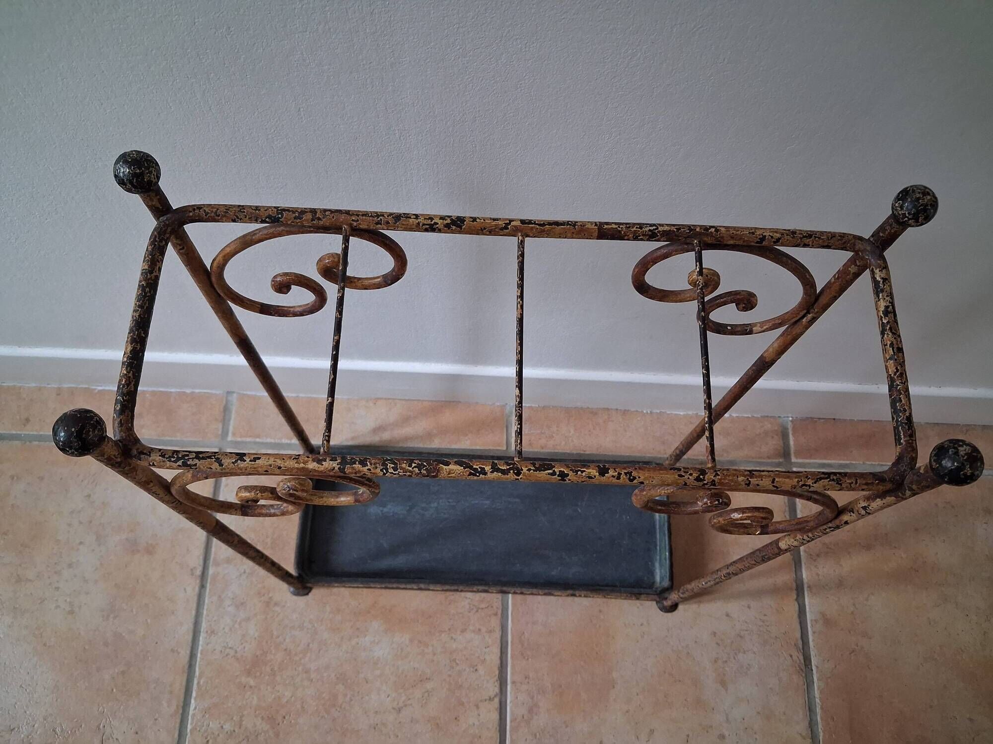 Umbrella stand