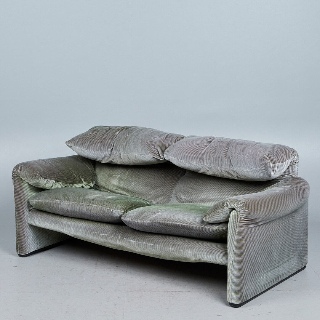 Maralunga sofa 2 places from Vico Magisttreti Cassina edition 80-90s
