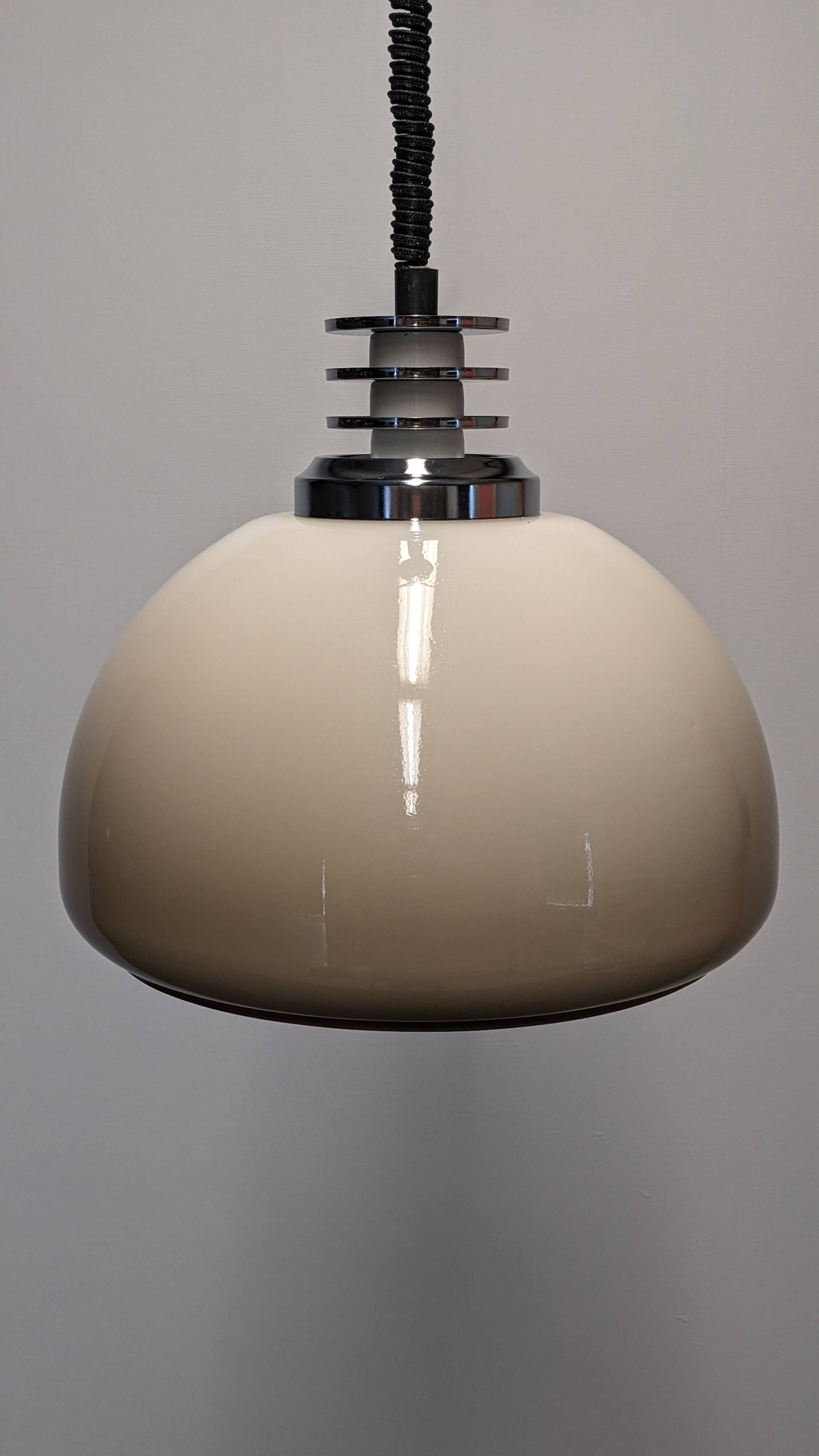 Adjustable suspension Space age dlg Harvey Guzzini, Italy circa 1970