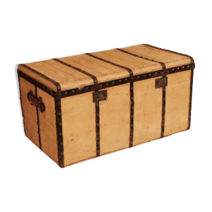 malle en bois