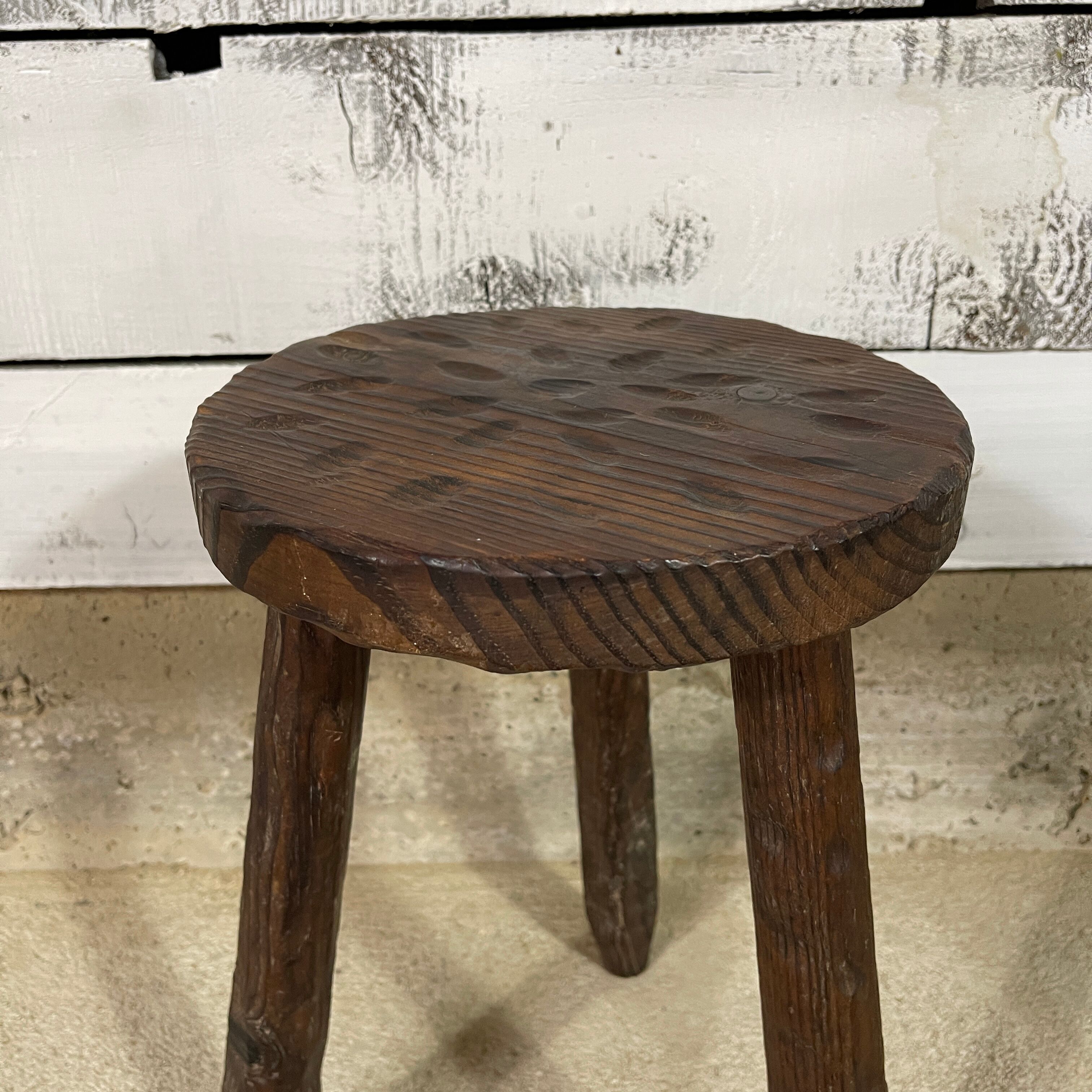 Tripod stool