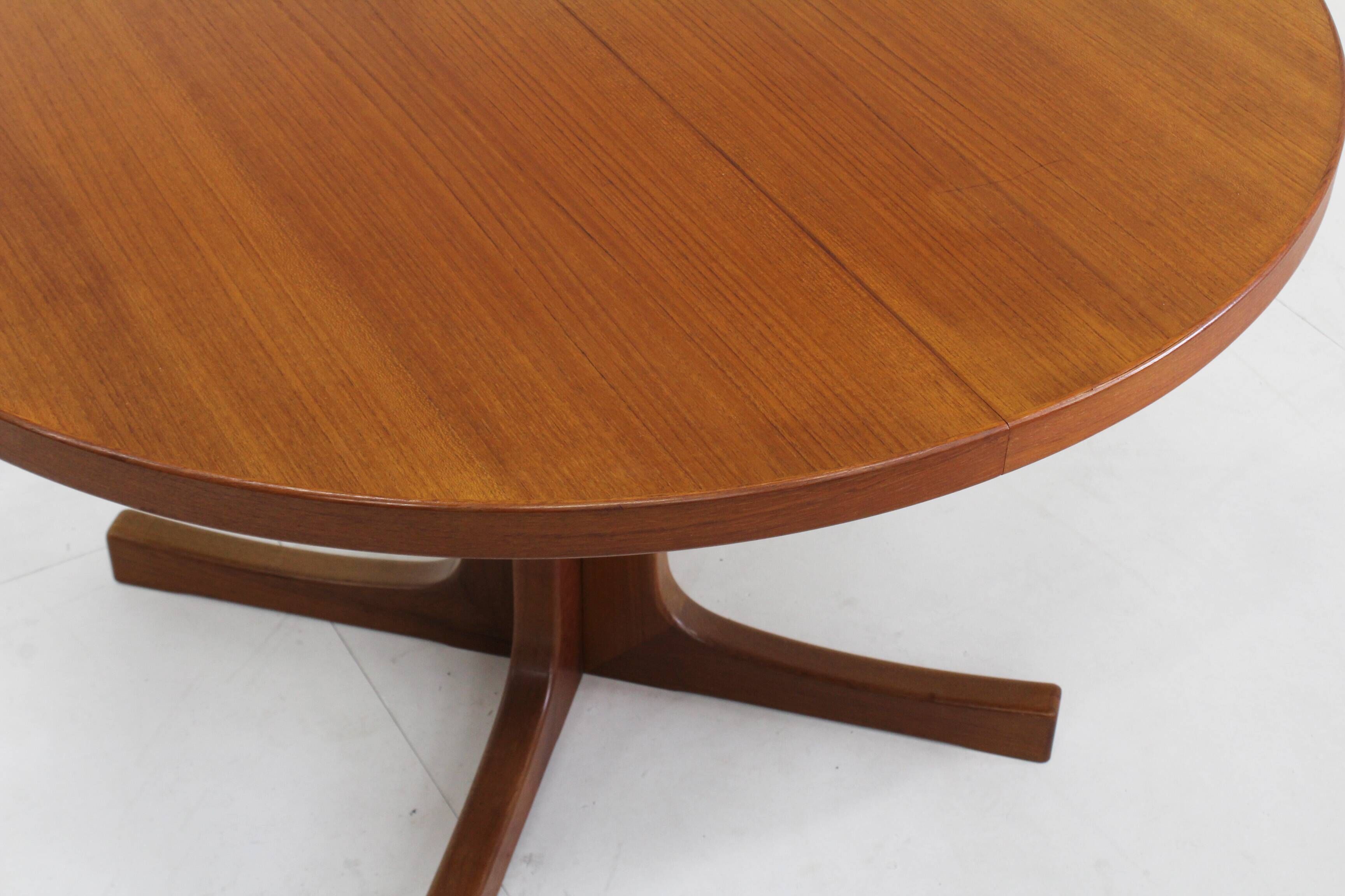 Vintage Danish round extendable dining table teak 1960s