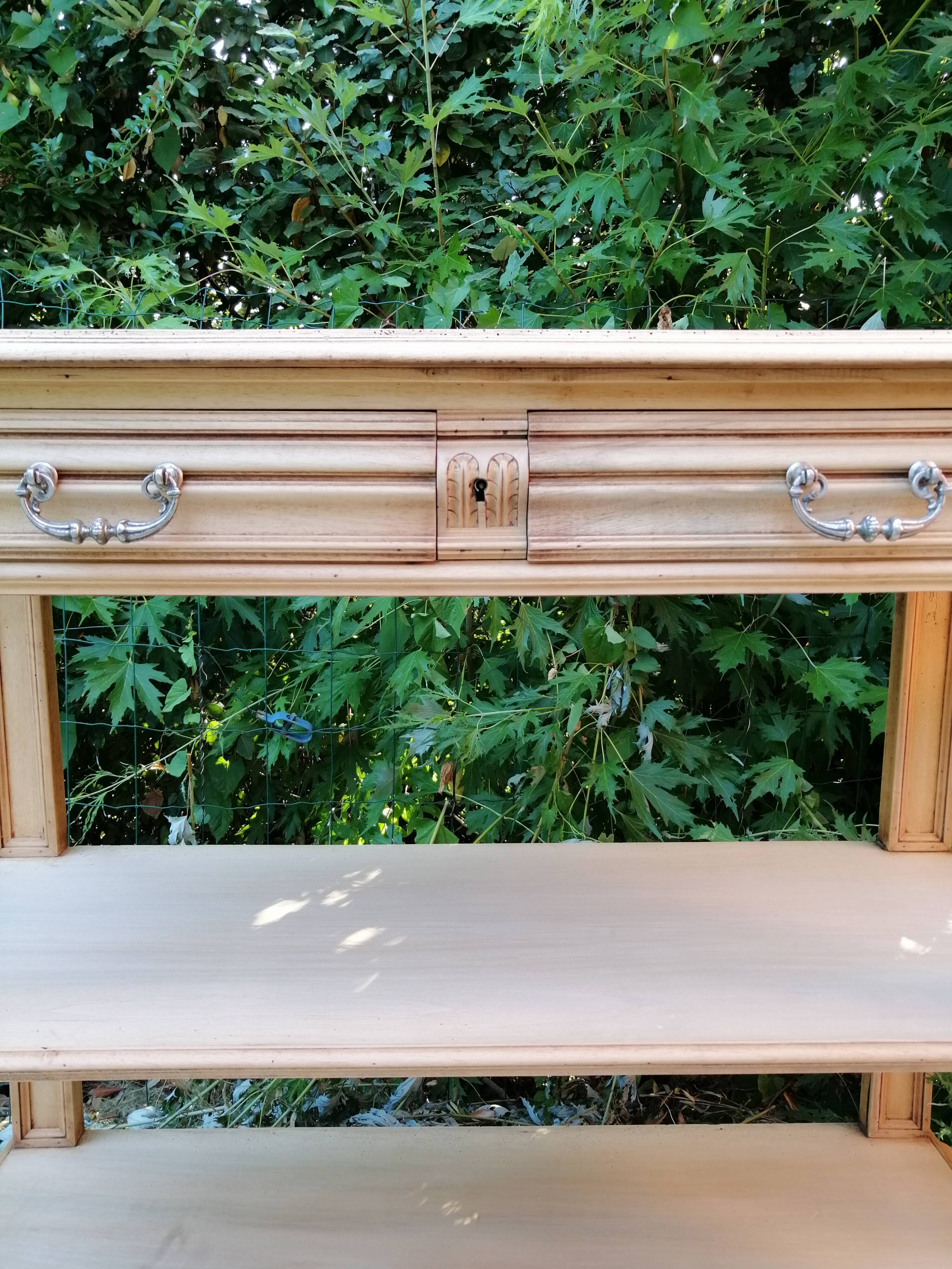 Console Henry II