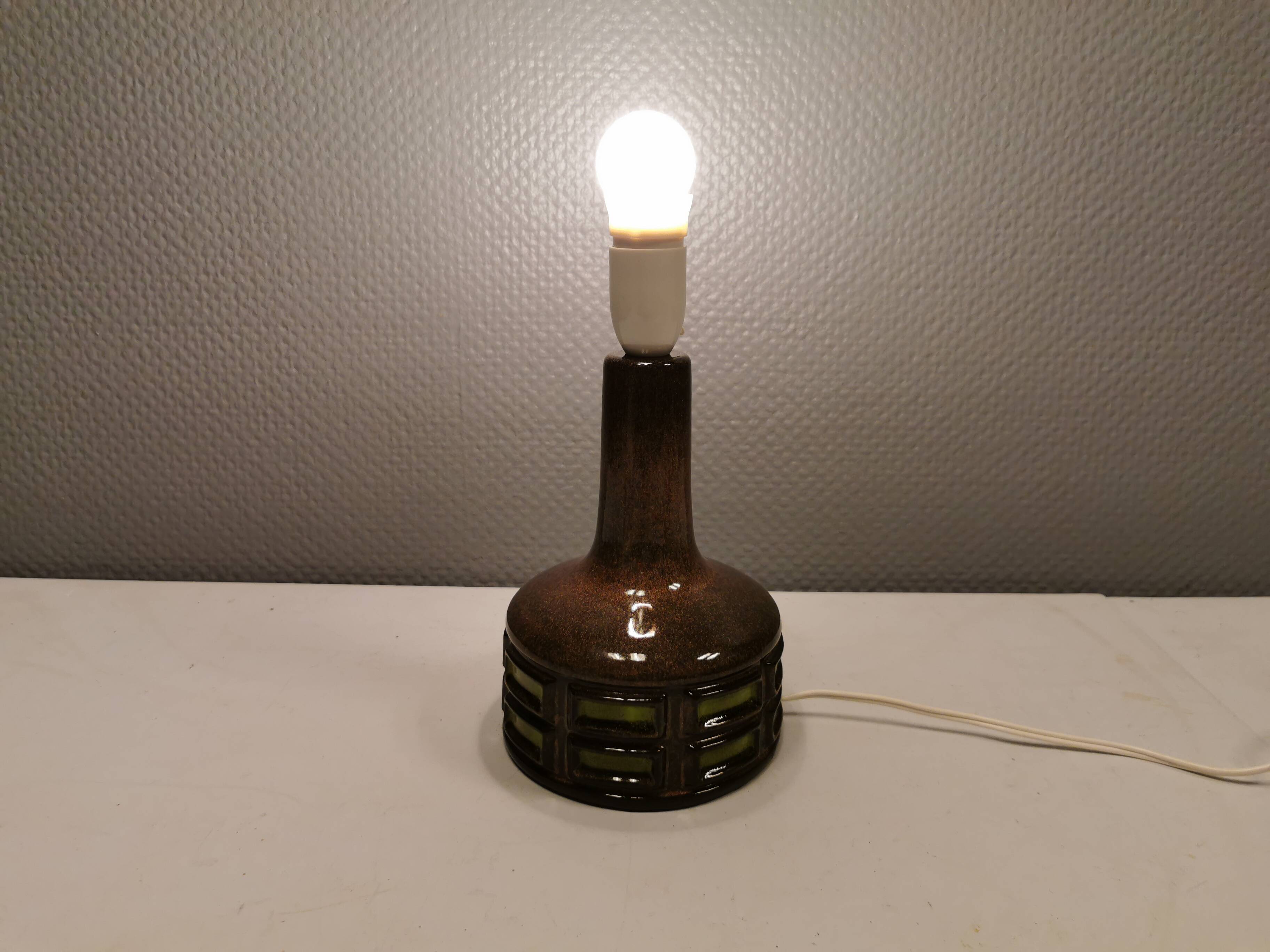 Ceramic/stoneware table lamp, Danish from the 1970s-1980s, earth and green colors