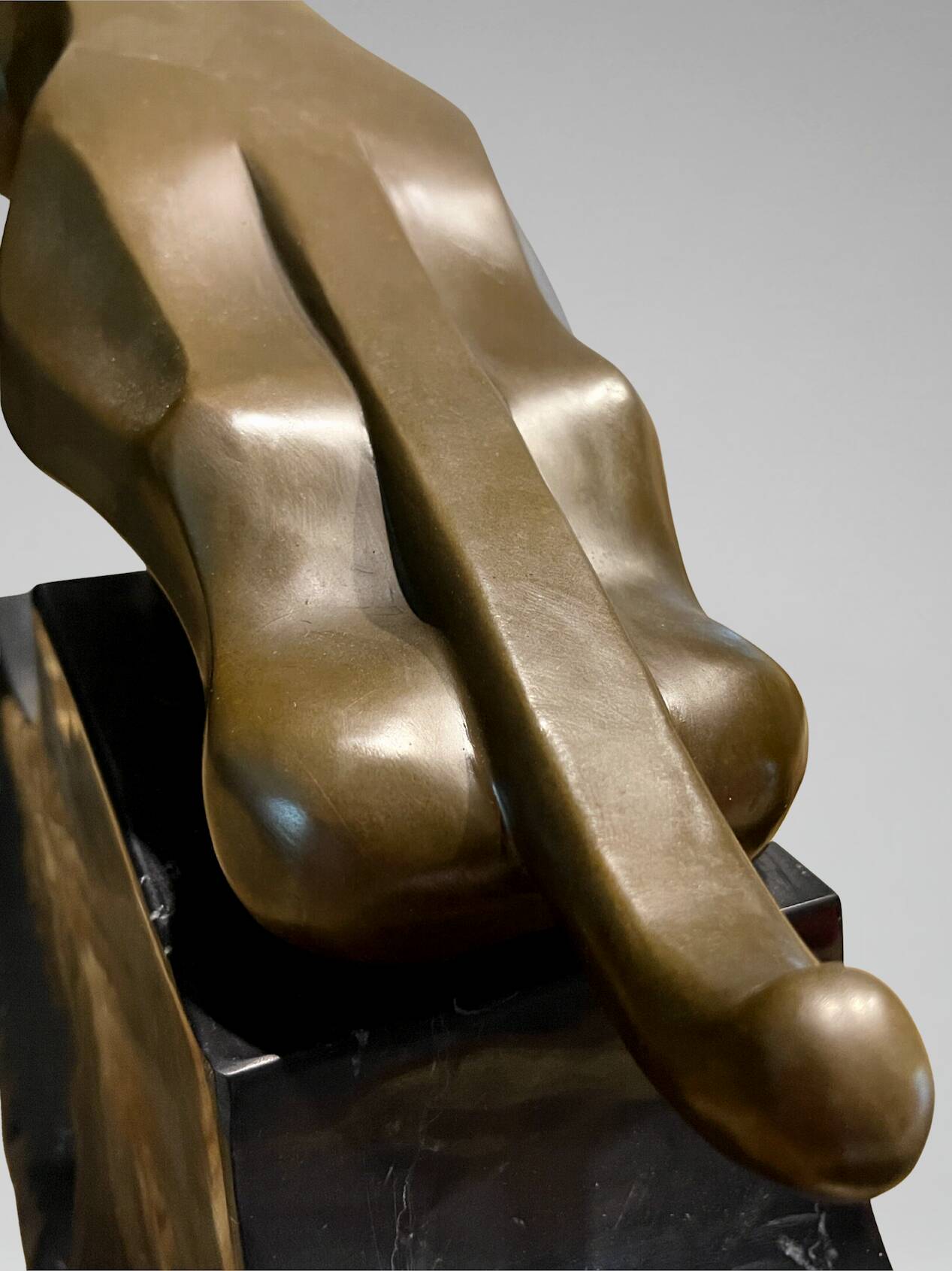 Large Art Deco bronze patinated Jaguar sculpture on an architectural base.