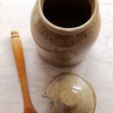 Sandstone mustard pot from Manoir CNP