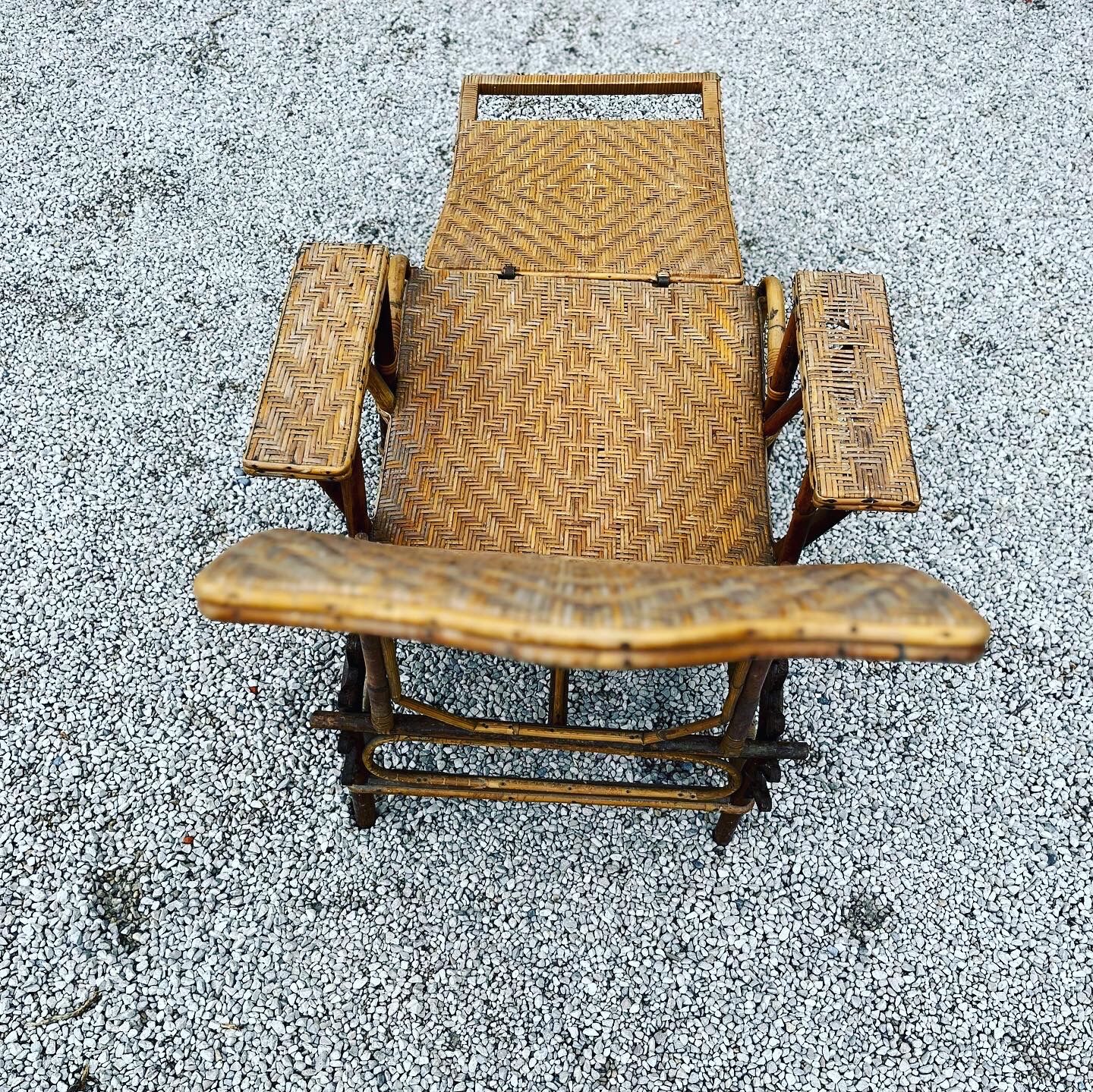 Rattan chaise longue 1960