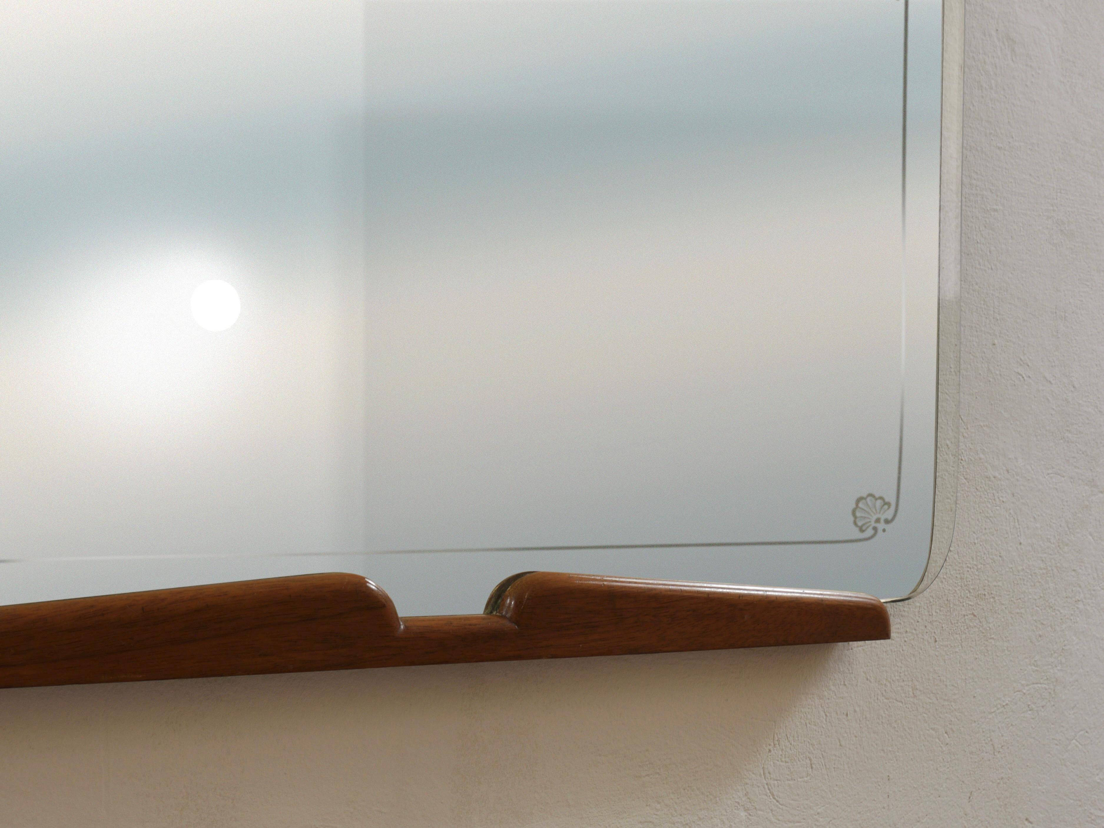 Large Wall Mirror Paolo Buffa Cherry and Brass, Italy, mid-century, circa 1940