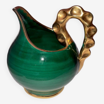 Old green and gold pitcher Vérigord