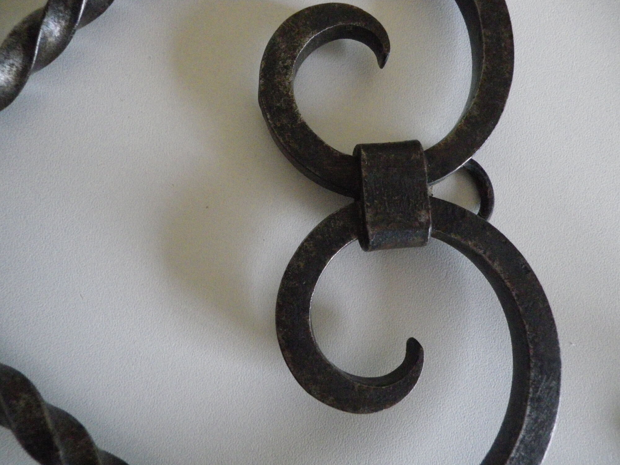 Real wrought iron wall sconce assembled and uns welded, porcelain and brass sleeves -1930/40