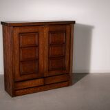 Meuble bar avec portes sculptées en chêne