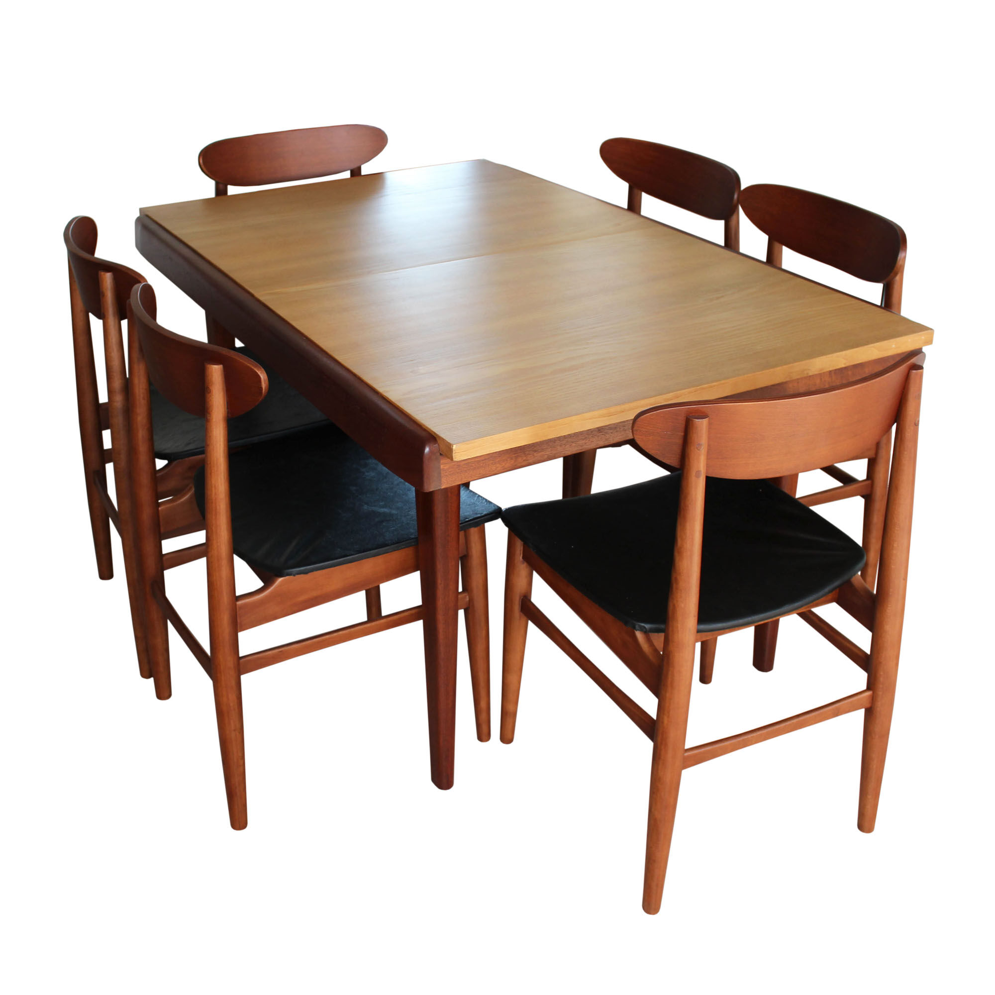Extensible in the 1960s teak dining table