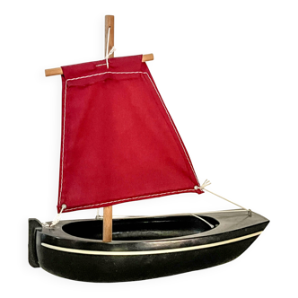 "Le Misainier" pond sailboat by the French brand Tirot, vintage toy