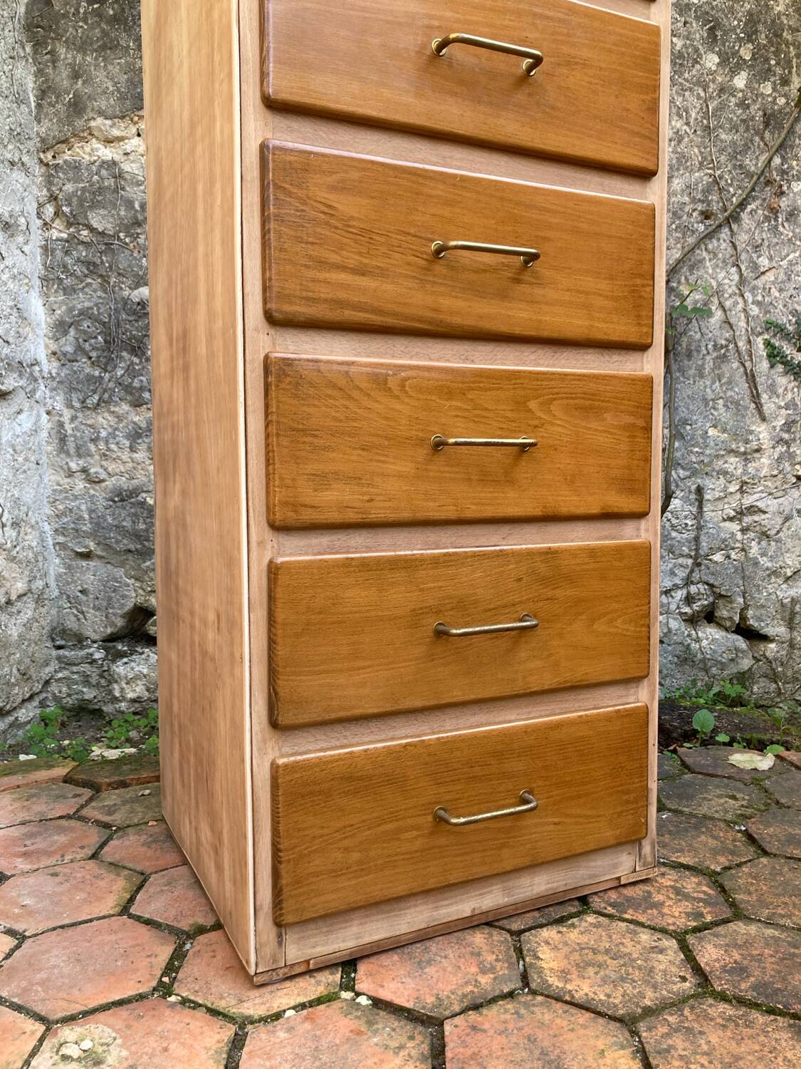 Vintage chest of drawers