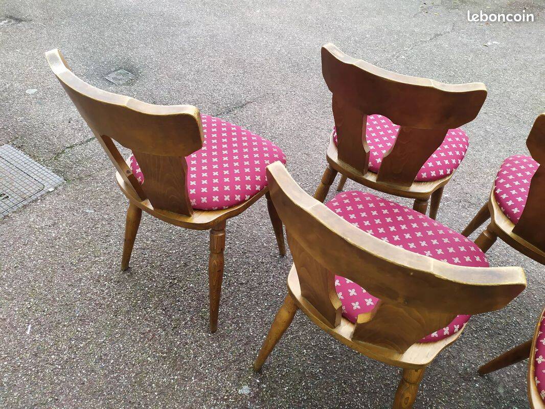 Set of 10 wooden bistro chairs with vintage cushions from the 70s/80s/90s