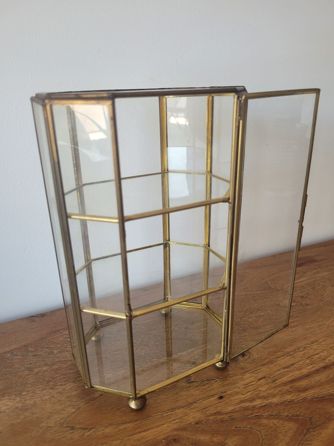 Brass jewelry showcase box